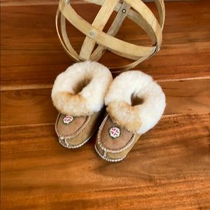 Baby Muck lucks 3-9 months